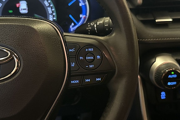 Toyota RAV4 15 of 21