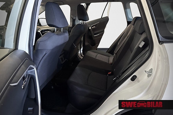 Toyota RAV4 12 of 21