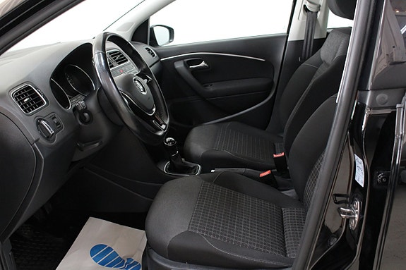 Volkswagen Polo 10 of 17