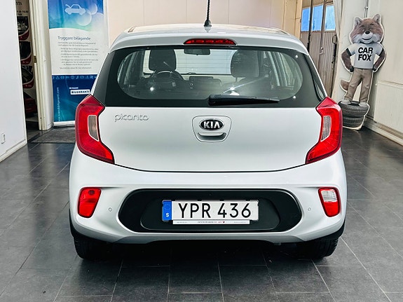 Kia Picanto 9 of 21