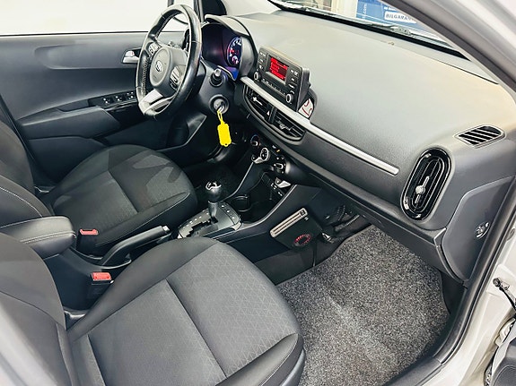 Kia Picanto 15 of 21