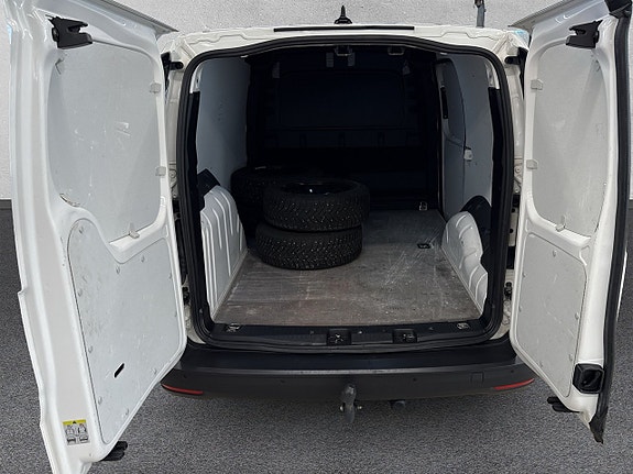 Volkswagen Caddy Maxi 10 of 27