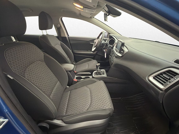 Kia Ceed 15 of 30