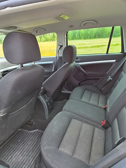 Skoda Octavia Scout 6 of 6