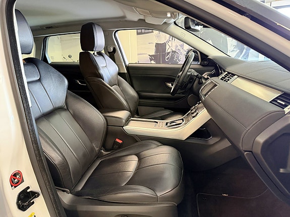 Land Rover Range Rover Evoque 10 of 21