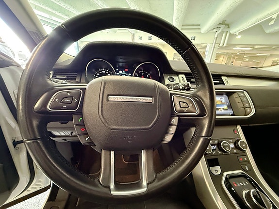 Land Rover Range Rover Evoque 13 of 21