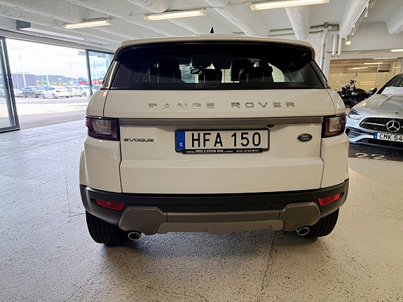 Land Rover Range Rover Evoque 8 of 21