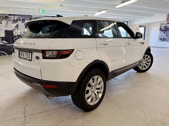 Land Rover Range Rover Evoque 4 of 21