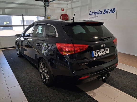 Kia Ceed 2 of 7