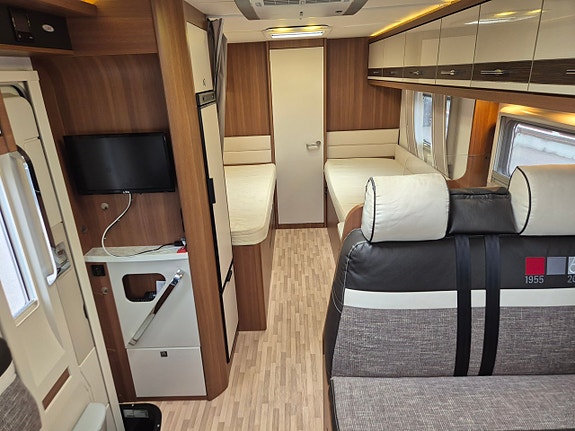 LMC CRUISER T 712 2.3D 150HK Husbil 15 of 21
