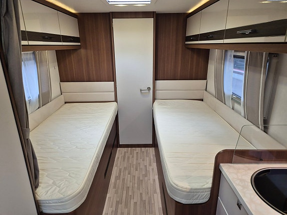 LMC CRUISER T 712 2.3D 150HK Husbil 6 of 21