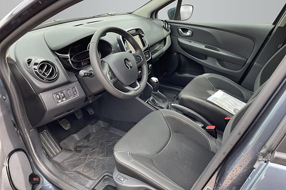 Renault Clio 10 of 18