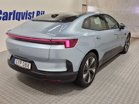 Polestar 4 4 of 11