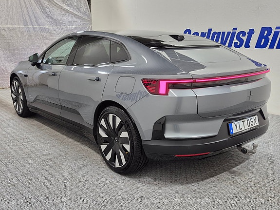 Polestar 4 3 of 9