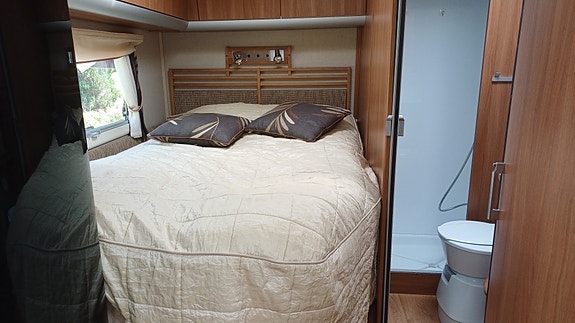 KABE 700 LXL Royal 11 of 19