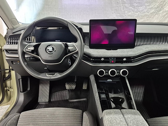 Skoda Superb 6 of 12
