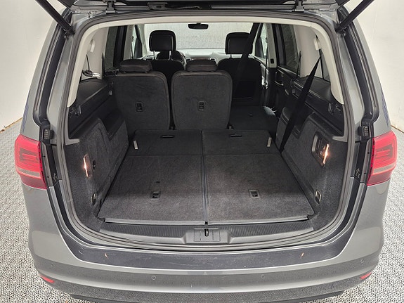 Volkswagen Sharan 9 of 14