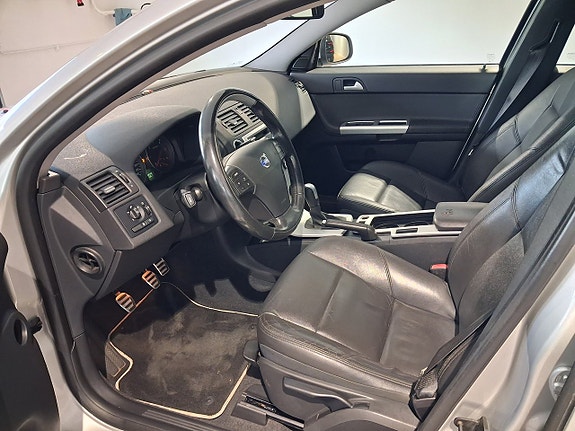 Volvo V50 3 of 7