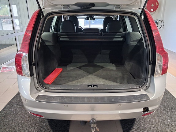 Volvo V50 6 of 7