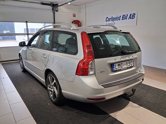 Volvo V50 2 of 7
