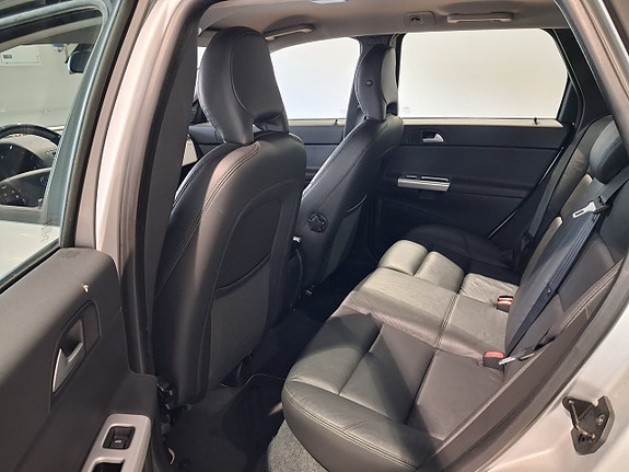 Volvo V50 4 of 7