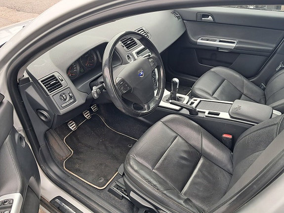 Volvo V50 3 of 3