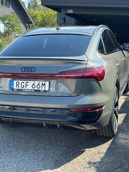Audi Q8 4 of 7