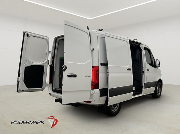 Mercedes-Benz Sprinter 317 13 of 30