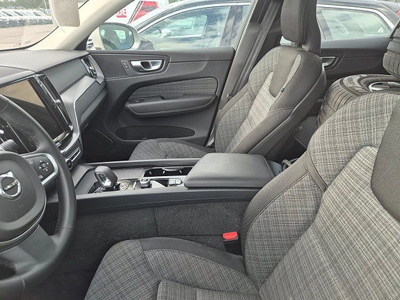 Volvo XC60 5 of 5