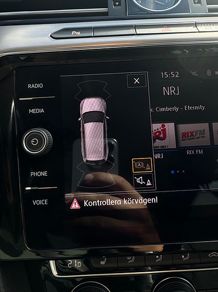 Volkswagen Passat 11 of 22