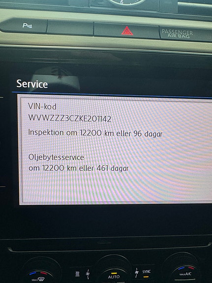 Volkswagen Passat 17 of 22