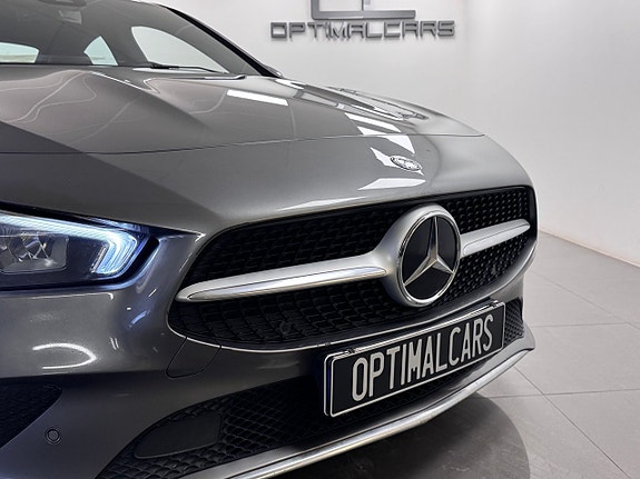 Mercedes-Benz CLA200 3 of 17
