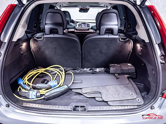Volvo XC90 18 of 30
