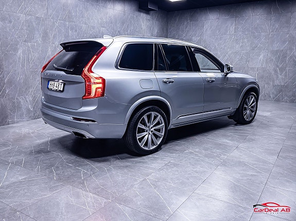 Volvo XC90 7 of 30