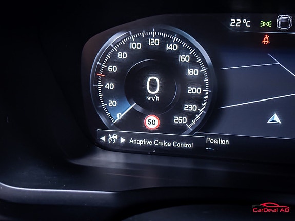 Volvo XC90 25 of 30