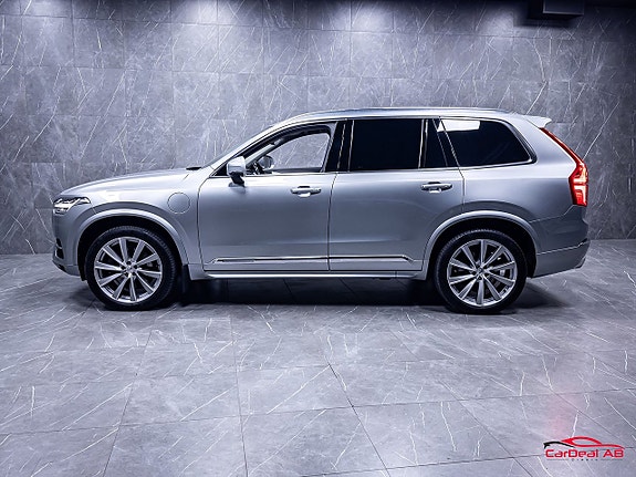 Volvo XC90 4 of 30