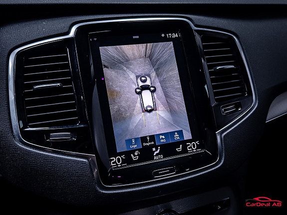 Volvo XC90 27 of 30