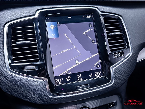 Volvo XC90 26 of 30