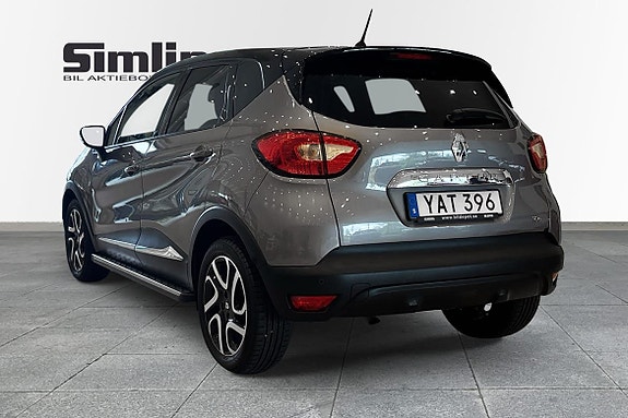 Renault Captur 2 of 10
