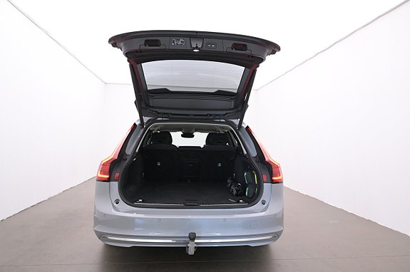 Volvo V90 22 of 27