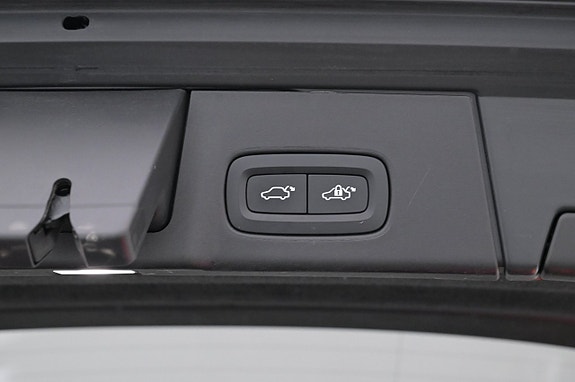 Volvo V90 23 of 27