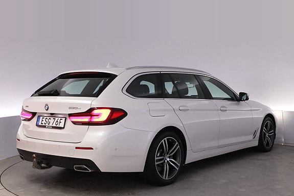 BMW 530e 5 of 27
