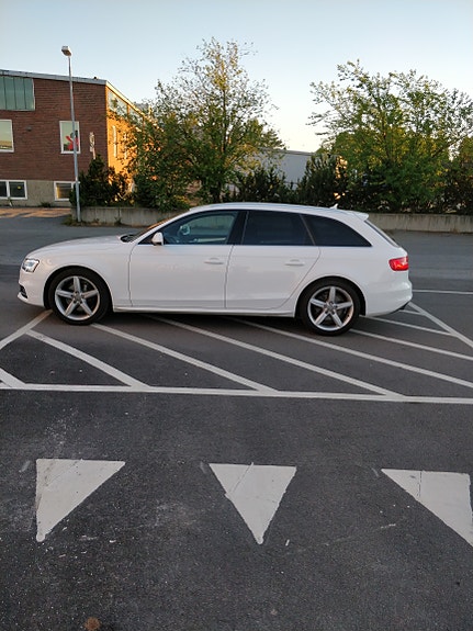 Audi A4 2 of 9