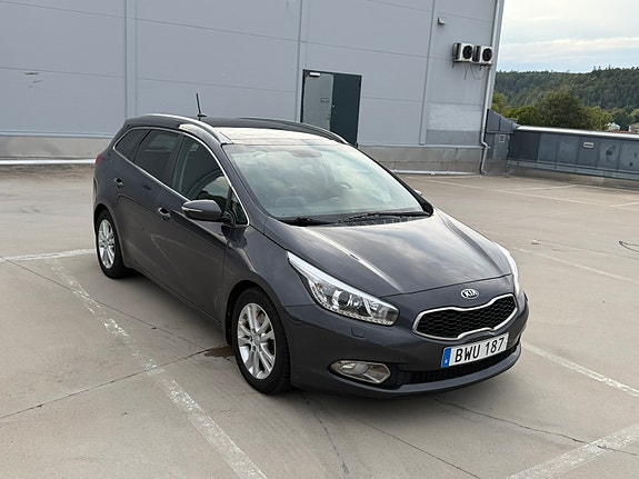 Kia Ceed 2 of 10
