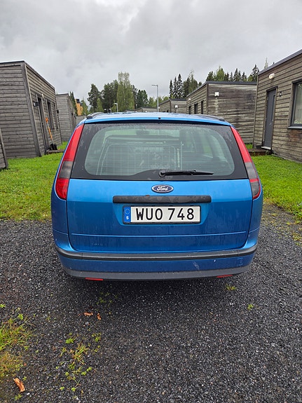Ford Focus 5 of 11