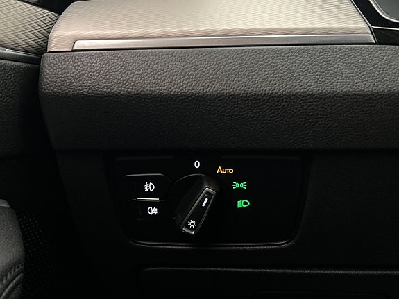 Volkswagen Passat Alltrack 15 of 30