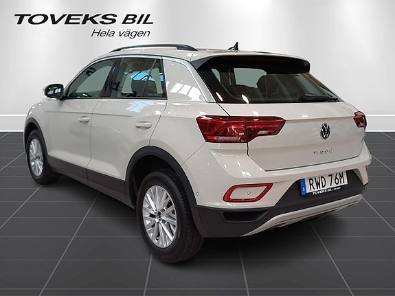 Volkswagen T-Roc 4 of 10