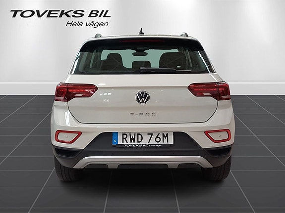 Volkswagen T-Roc 7 of 10