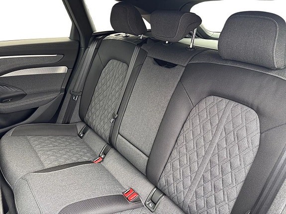 Audi A6 15 of 16