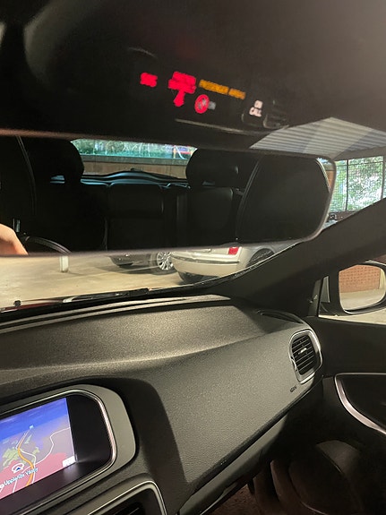 Volvo V40 9 of 10